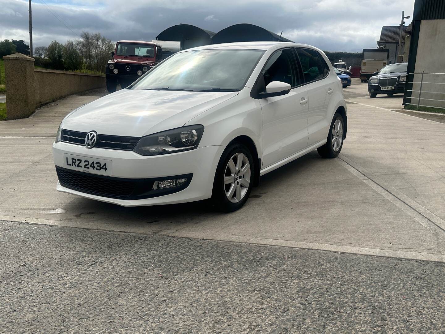 Volkswagen Polo HATCHBACK in Down