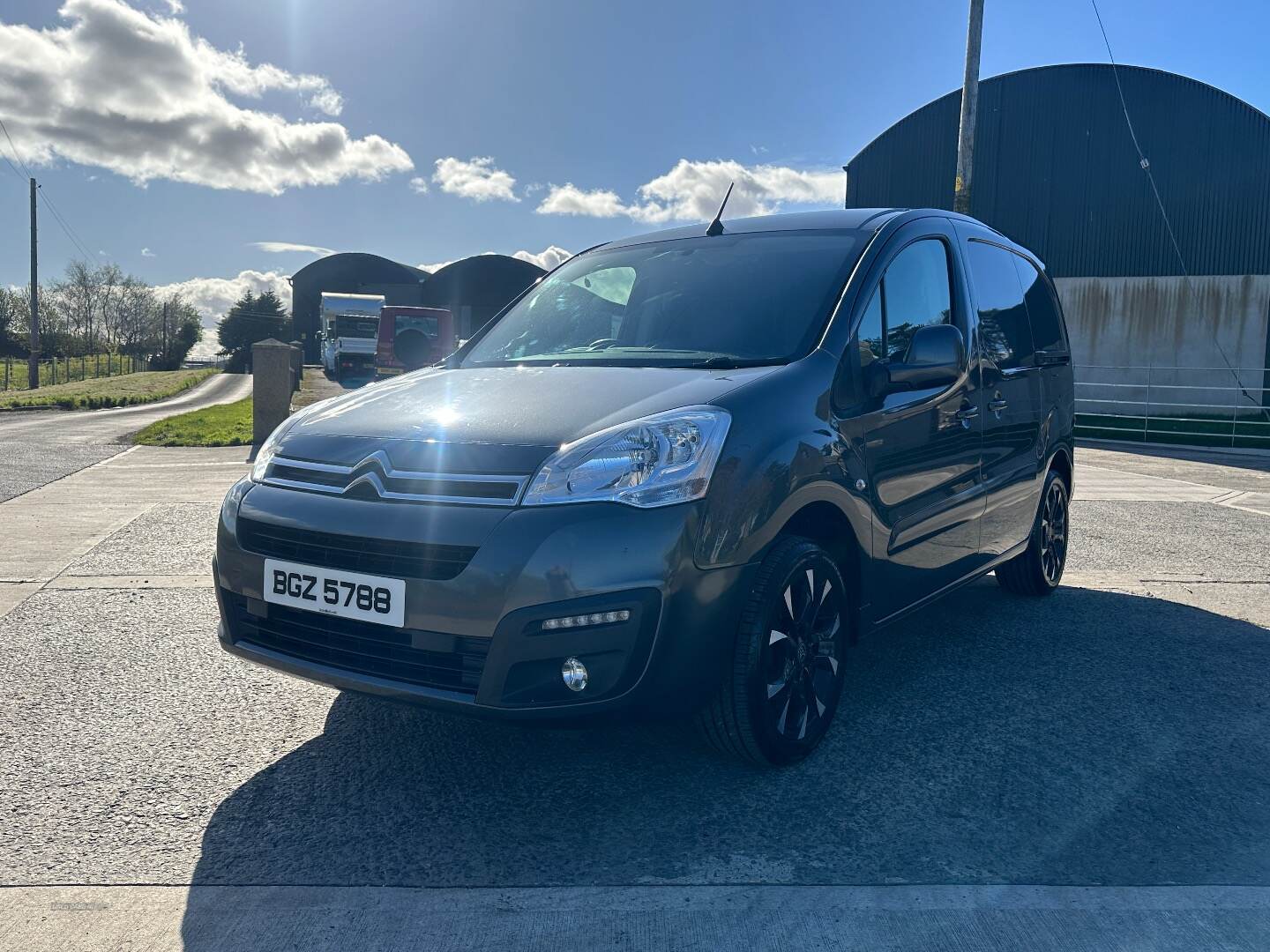 Citroen Berlingo L1 DIESEL in Down