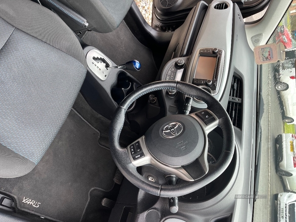 Toyota Yaris 1.5 VVT-i Hybrid T4 5dr CVT in Down