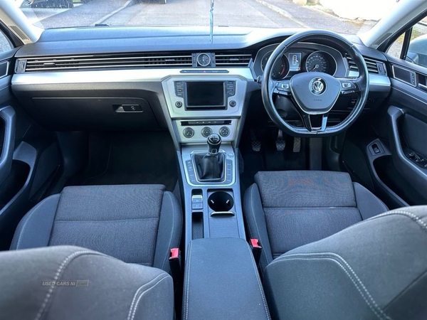 Volkswagen Passat 2.0 TDI SE Business 5dr in Down