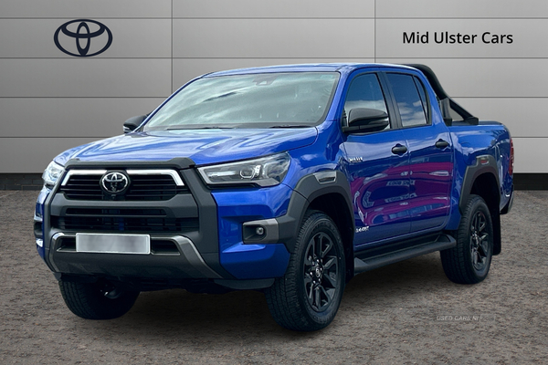 Toyota Hilux 2.8 D-4D Invincible X Double Cab Pickup Auto 4WD Euro 6 (s/s) 4dr in Tyrone