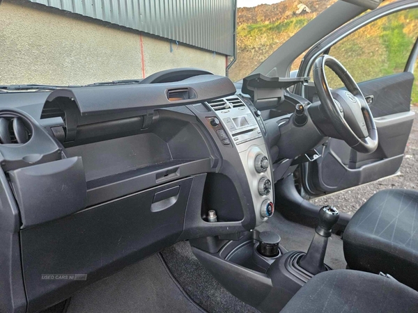 Toyota Yaris 1.0 VVT-i TR 5dr in Armagh