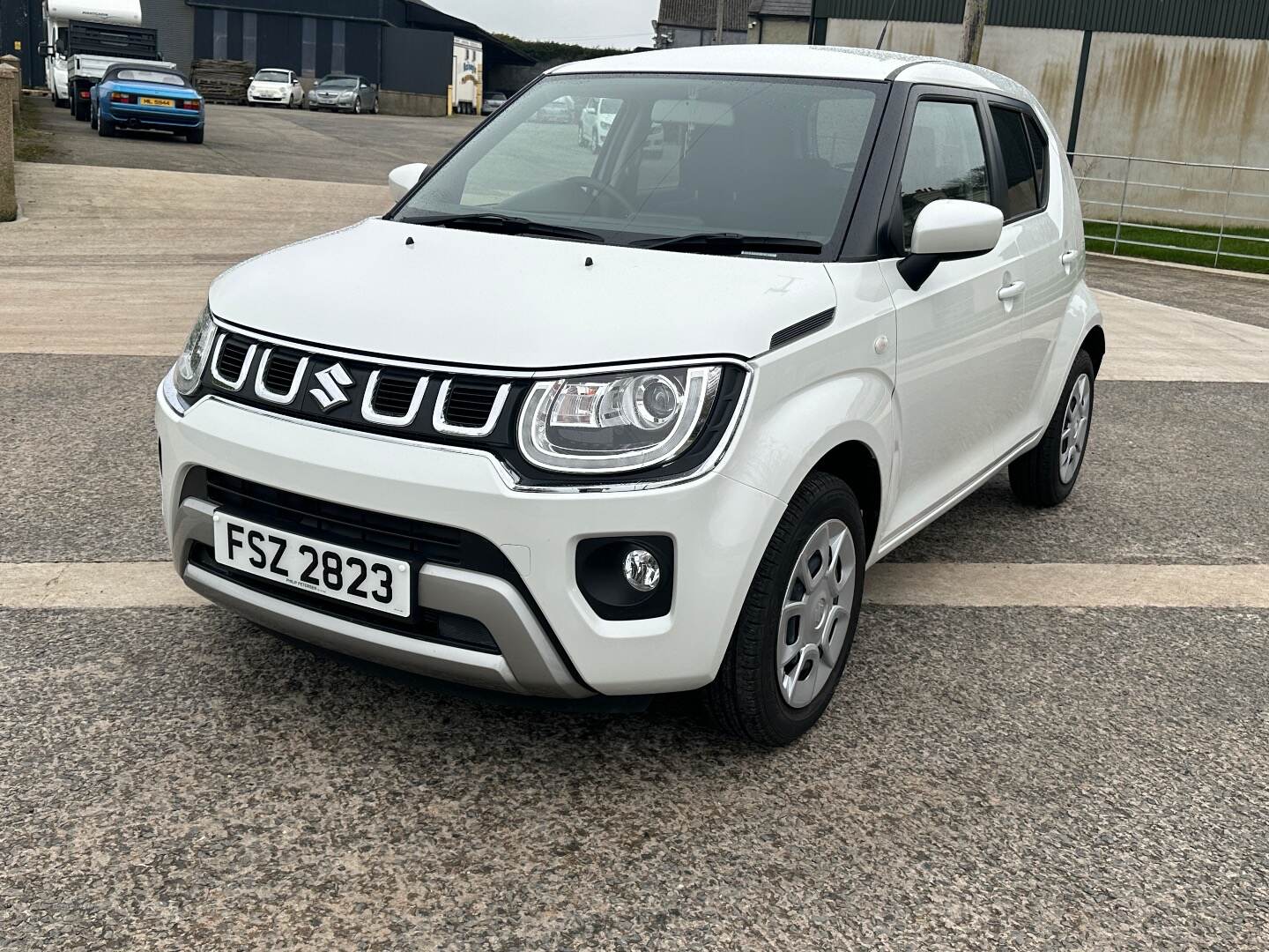 Suzuki Ignis HATCHBACK in Down