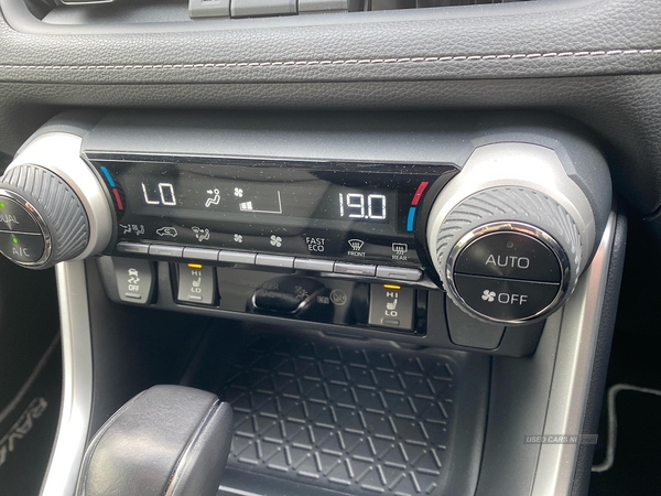 Toyota RAV4 2.5 Vvt-I Hybrid Excel 5Dr Cvt 2Wd in Antrim