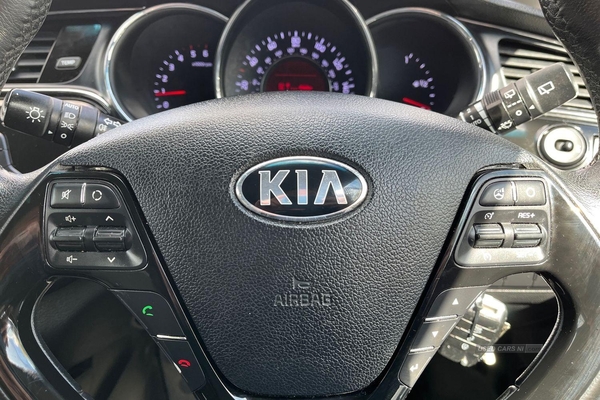 Kia Ceed 1.6 CRDi ISG 3 5dr **£0 Road Tax** REVERSING CAMERA + SENSORS, CRUISE CONTROL, VARIOUS STEERING MODES, SAT NAV, DUAL ZONE CLIMATE CONTROL and more in Antrim