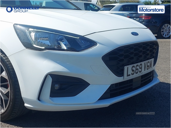 Ford Focus 1.0 EcoBoost 125 ST-Line X 5dr in Fermanagh