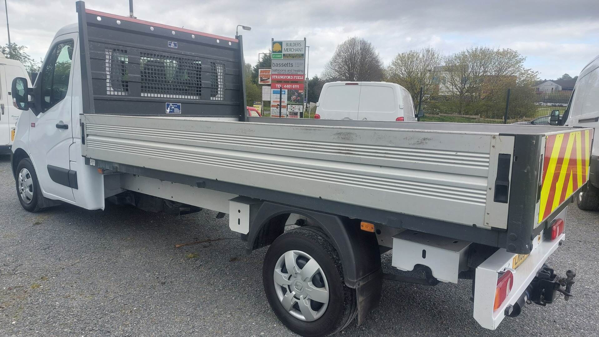 Renault Master Master LL35dCi 130 Business Low Roof Dropside in Down