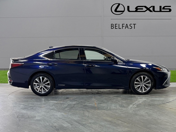 Lexus ES 300H 2.5 4Dr Cvt in Antrim