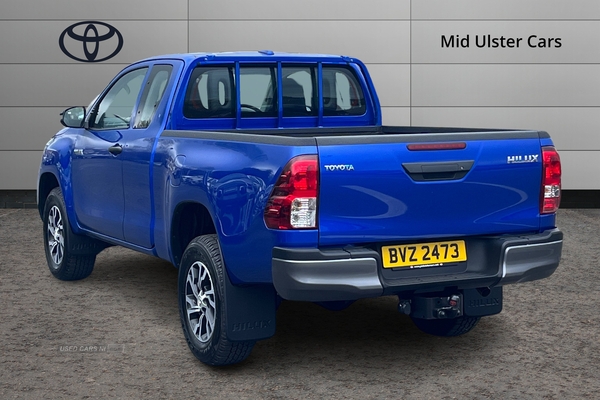 Toyota Hilux 2.4 D-4D Active Extended Cab Pickup 4WD Euro 6 (s/s) 4dr in Tyrone