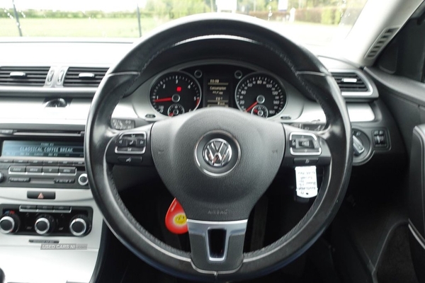 Volkswagen Passat 1.6 S TDI BLUEMOTION TECHNOLOGY 4d 104 BHP T.BELT CHANGED / RECENTLY SERVICED in Antrim