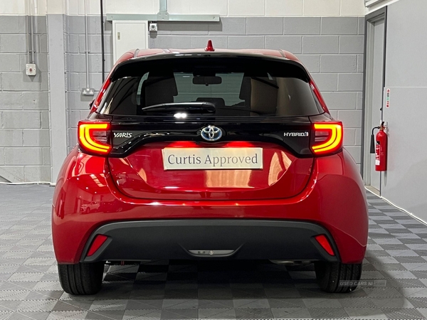 Toyota Yaris 1.5 VVT-h Design E-CVT Euro 6 (s/s) 5dr in Derry / Londonderry