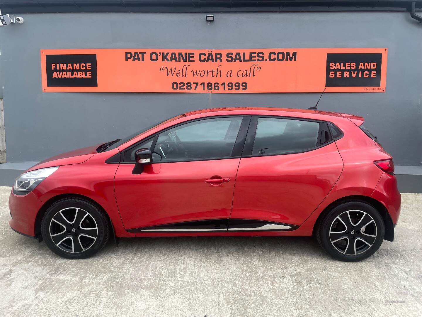 Renault Clio DIESEL HATCHBACK in Derry / Londonderry