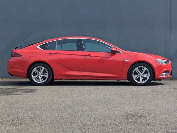 Vauxhall Insignia DIESEL GRAND SPORT in Tyrone