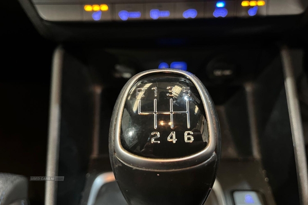 Hyundai Tucson 1.6 GDi Blue Drive SE 5dr 2WD- Reverse Parking Sensors & Camera, Heated Front Seats, Cruise Control, Bluetooth, Lane Assist, Sat Nav, Start Stop in Antrim