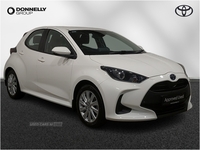 Toyota Yaris 1.5 Hybrid Icon 5dr CVT in Derry / Londonderry