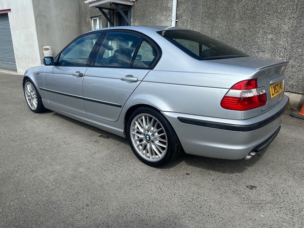 BMW 3 Series SALOON in Down