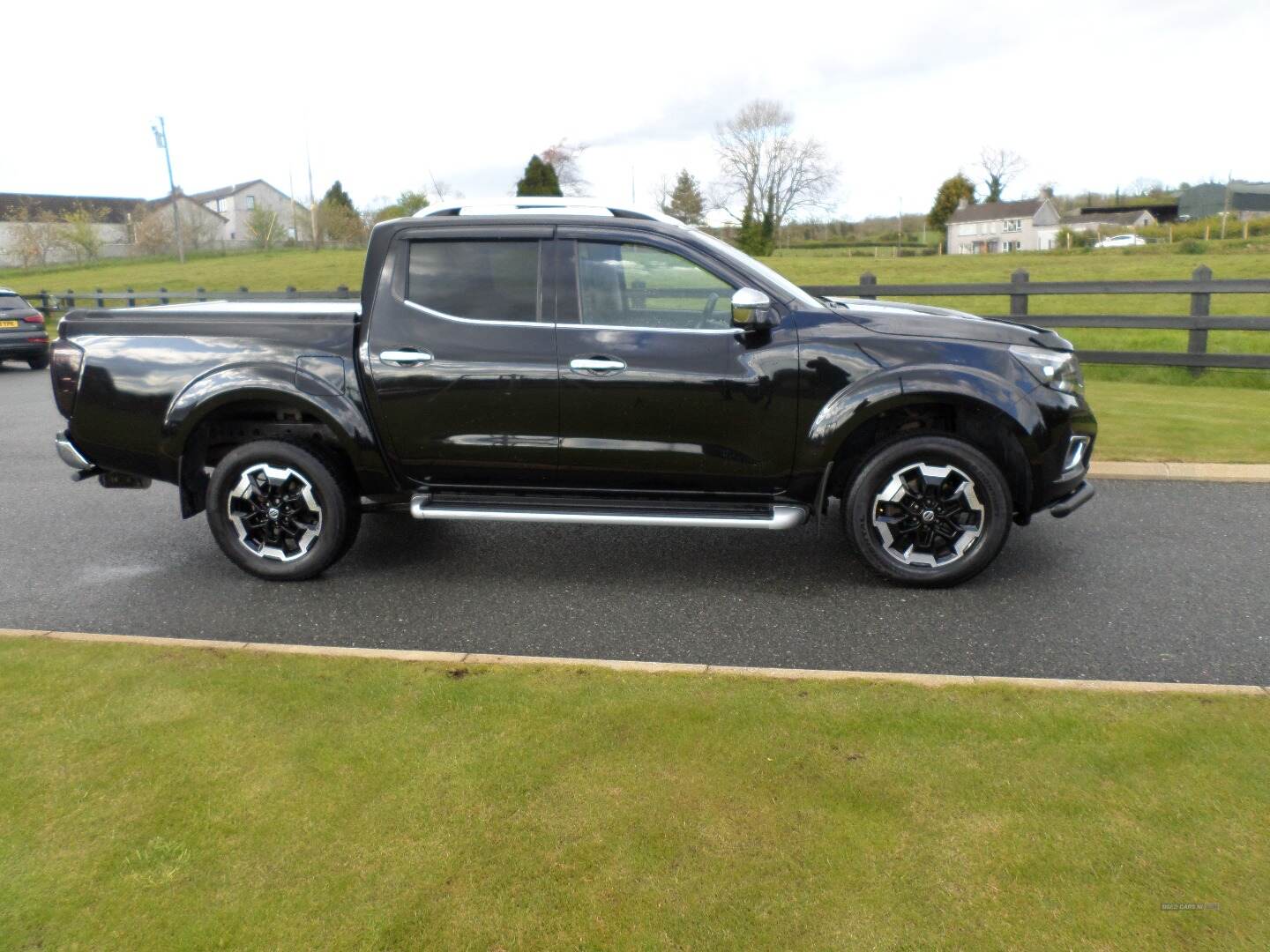 Nissan Navara DIESEL in Antrim