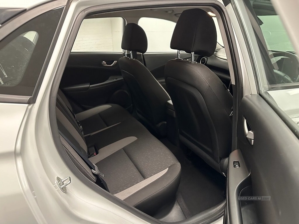 Hyundai Kona 1.0 SE 5d 118 BHP Rear Parking Camera, Apple Car Play in Down