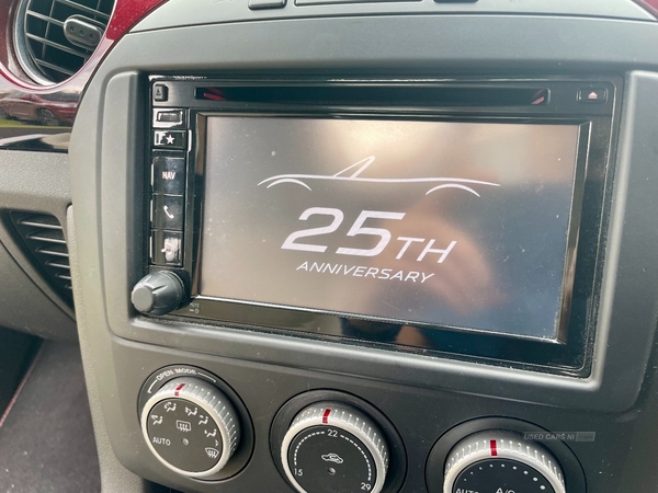 Mazda MX-5 2.0i 25th Anniversary 2dr in Down