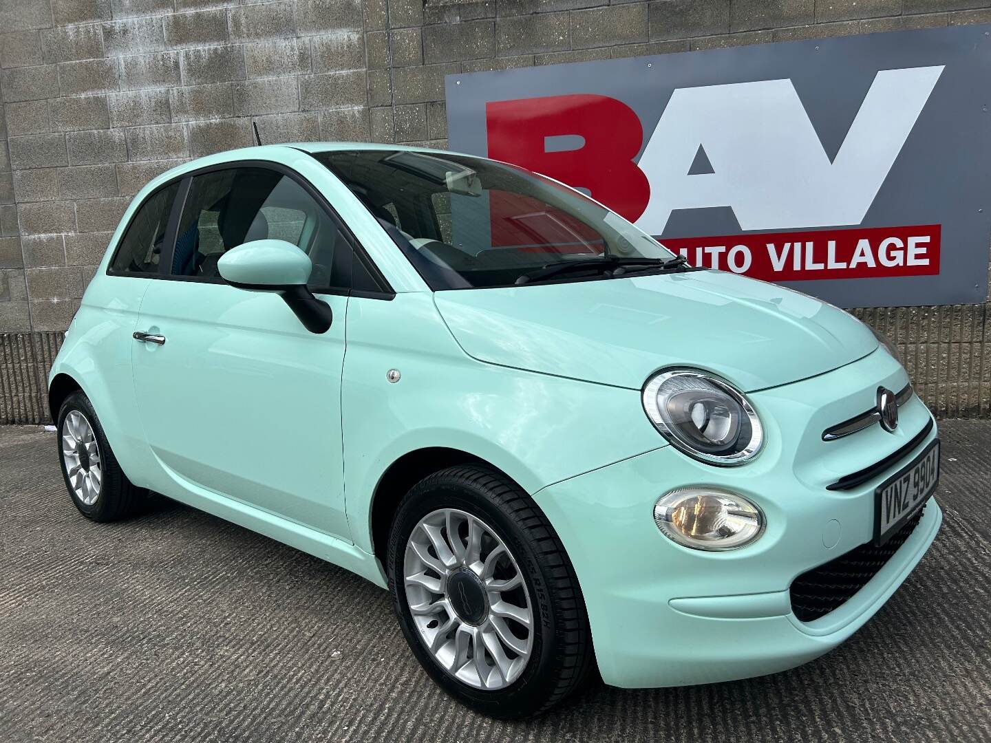 Fiat 500 HATCHBACK in Down