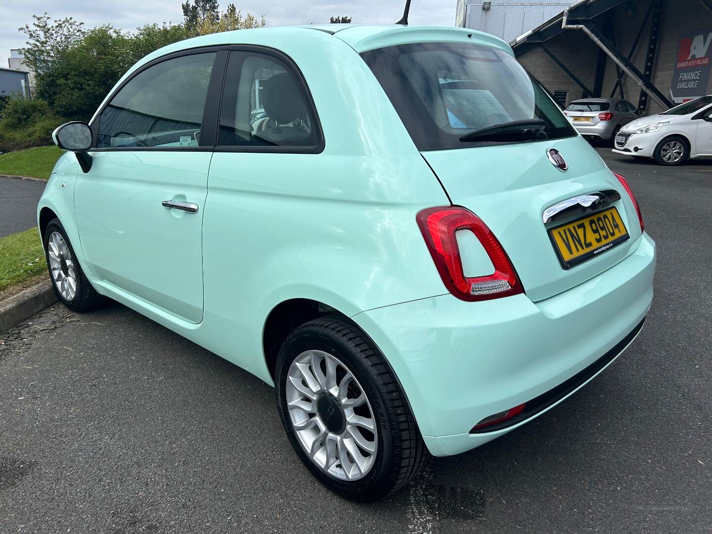 Fiat 500 HATCHBACK in Down