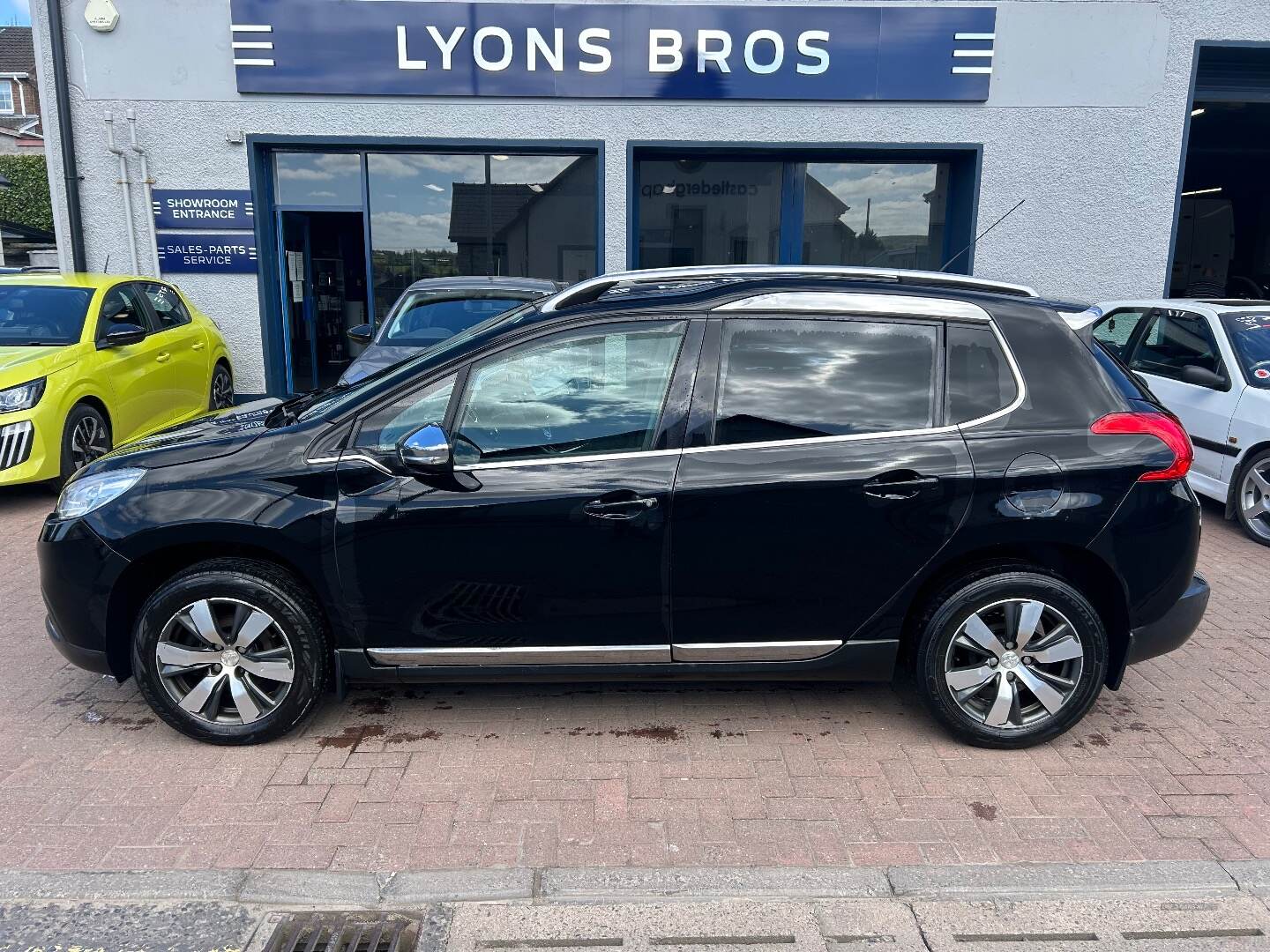 Peugeot 2008 DIESEL ESTATE in Tyrone