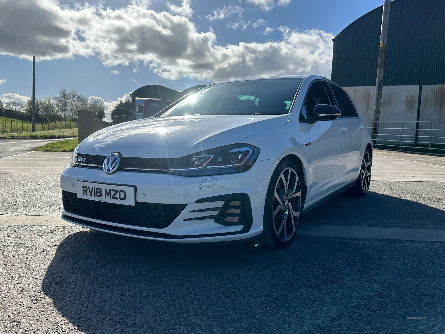 Volkswagen Golf HATCHBACK in Down