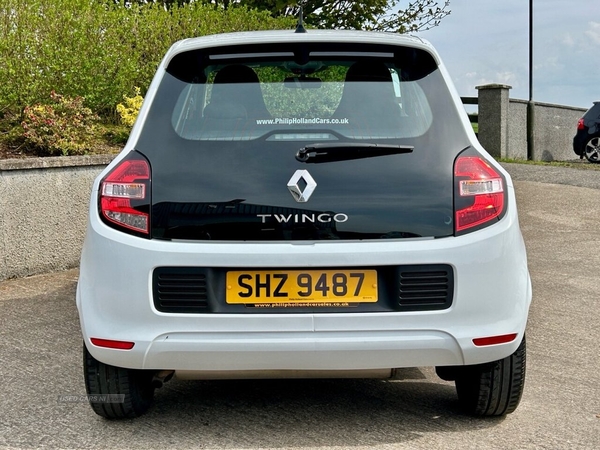 Renault Twingo 1.0 PLAY SCE 5d 70 BHP in Antrim