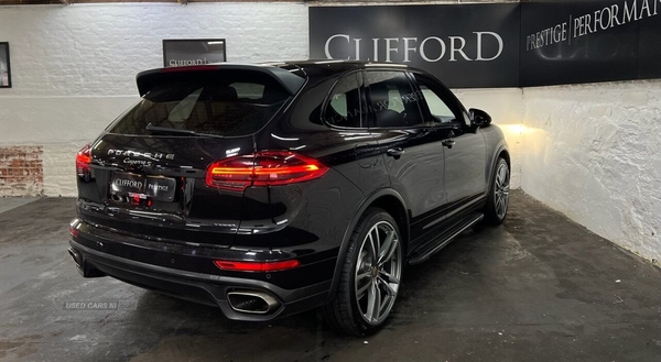 Porsche Cayenne 3.0 D V6 TIPTRONIC S 5d 262 BHP Factory Options Totalling over £13k in Derry / Londonderry