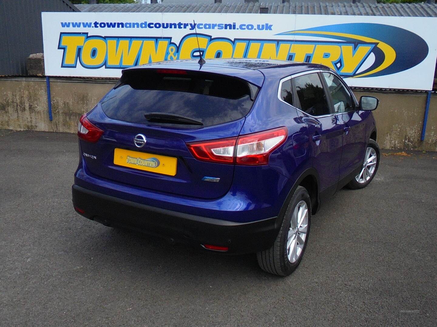 Nissan Qashqai DIESEL HATCHBACK in Antrim