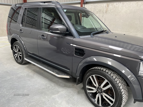 Land Rover Discovery 3.0 SDV6 HSE Luxury 5dr Auto in Down