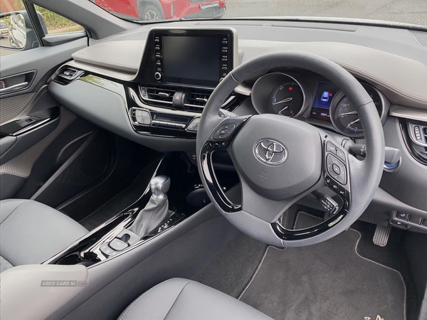 Toyota C-HR 1.8 Hybrid Excel 5Dr Cvt in Down