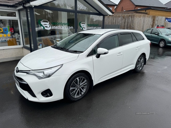 Toyota Avensis 2.0 D-4D BUSINESS EDITION PLUS 5d 141 BHP in Down