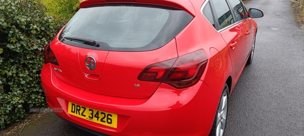 Vauxhall Astra 1.6i 16V SRi 5dr in Down