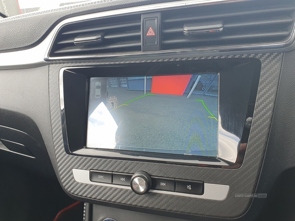 MG ZS EXCLUSIVE FULL LEATHER REVERSE CAMERA PARKING SENSORS SAT NAV in Antrim
