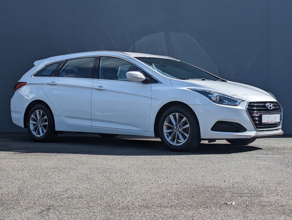 Hyundai i40 DIESEL TOURER in Tyrone