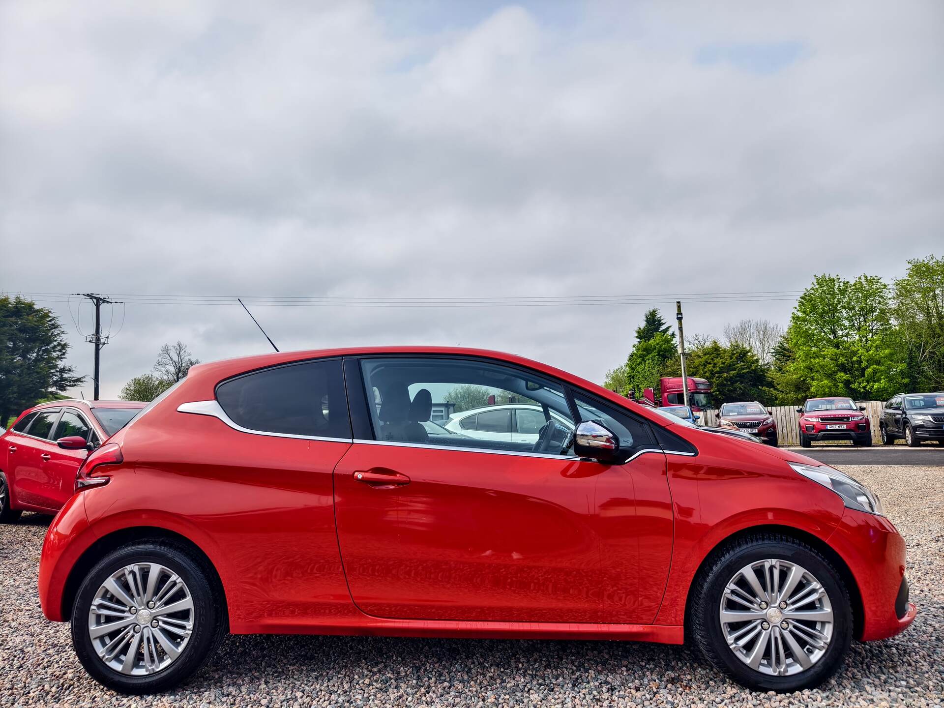 Peugeot 208 HATCHBACK in Fermanagh