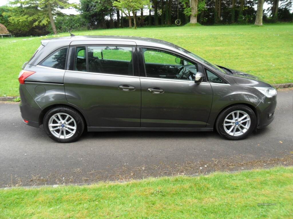 Ford Grand C-MAX DIESEL ESTATE in Derry / Londonderry