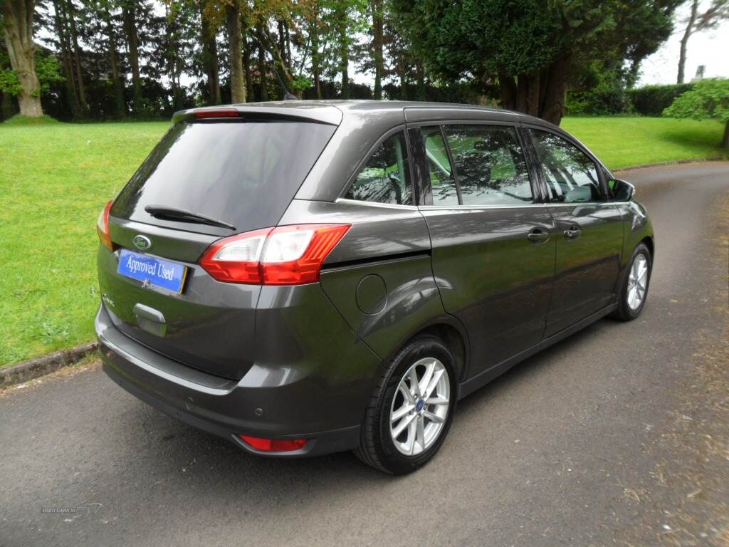 Ford Grand C-MAX DIESEL ESTATE in Derry / Londonderry