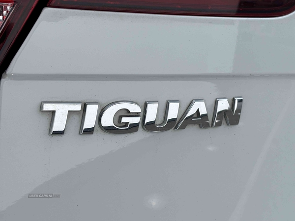Volkswagen Tiguan 2.0 TDi 150 SE Nav 5dr DSG in Down