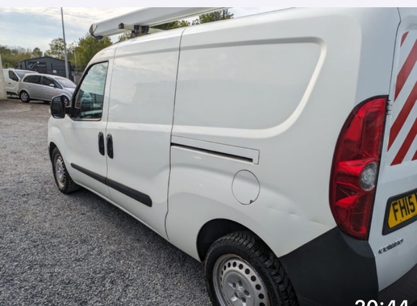 Vauxhall Combo L2 DIESEL in Down