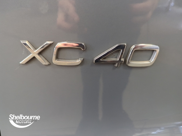 Volvo XC40 2.0 B4 MHEV R-Design Pro SUV 5dr Petrol Hybrid Auto (197 ps) in Armagh