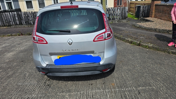 Renault Scenic 1.5 dCi 110 I-Music 5dr in Antrim