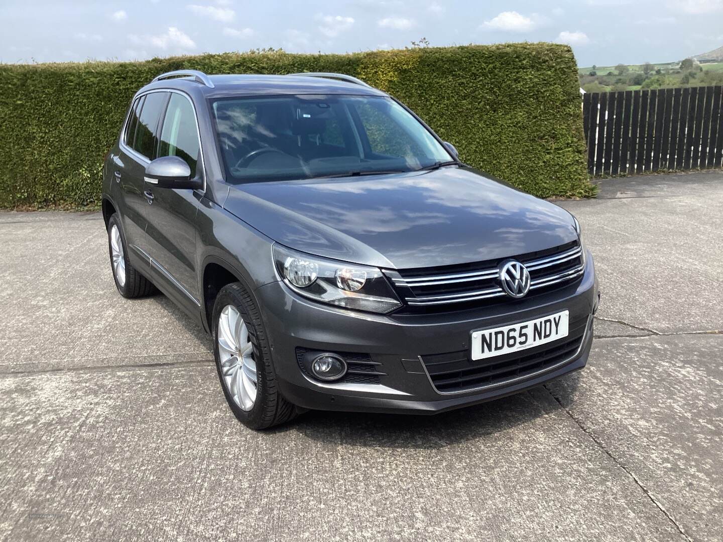 Volkswagen Tiguan DIESEL ESTATE in Down