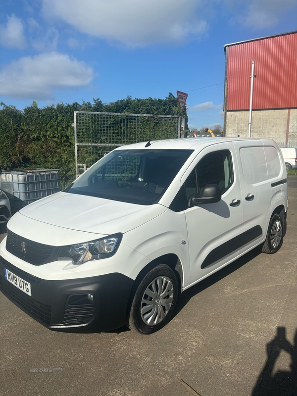 Peugeot Partner 1000 1.6 BlueHDi 100 Professional Van in Derry / Londonderry