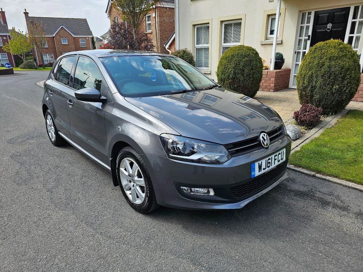 Volkswagen Polo HATCHBACK in Down