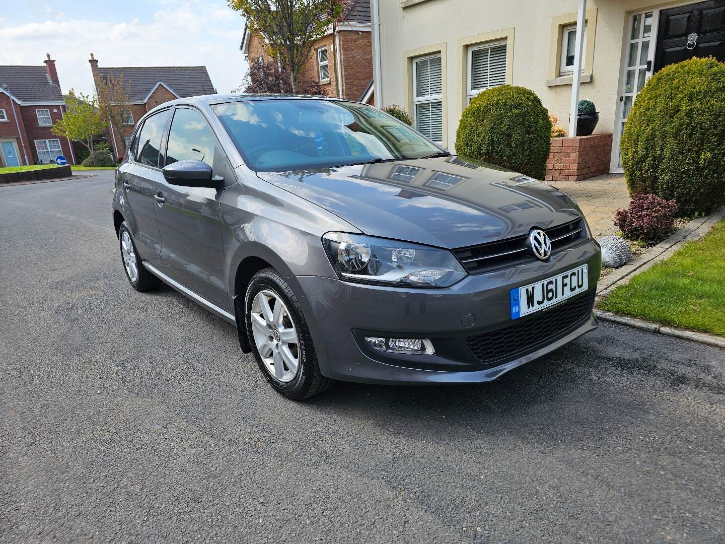 Volkswagen Polo HATCHBACK in Down