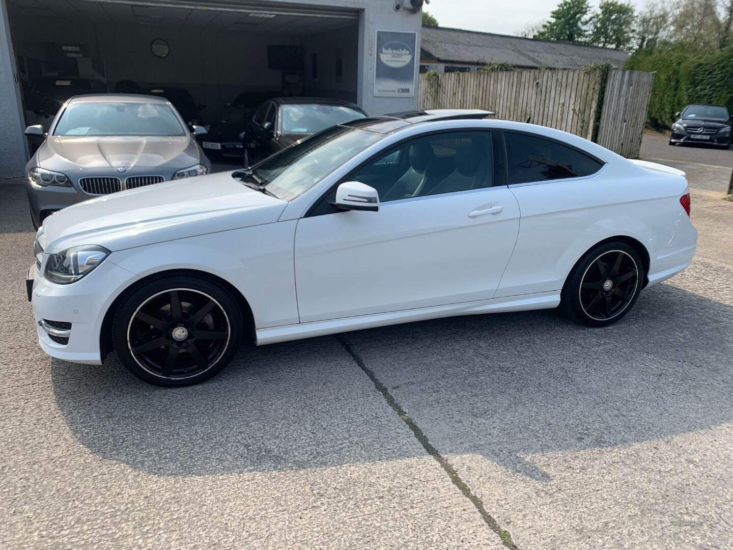 Mercedes C-Class COUPE in Down
