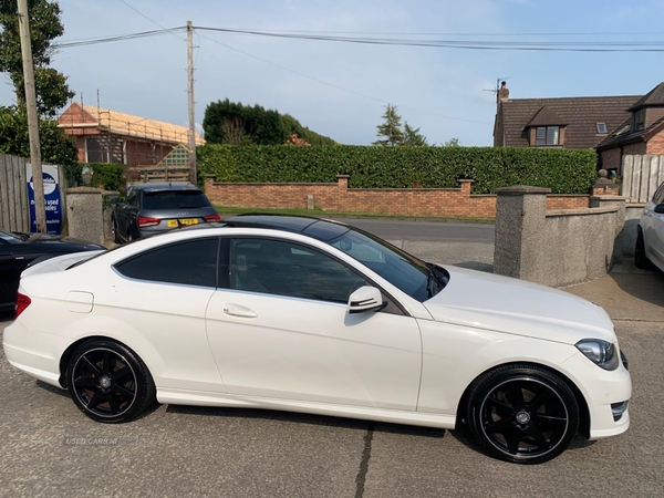 Mercedes C-Class COUPE in Down