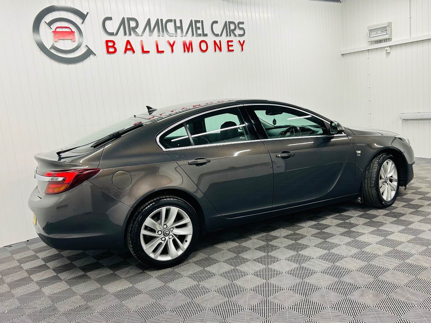 Vauxhall Insignia DIESEL HATCHBACK in Antrim